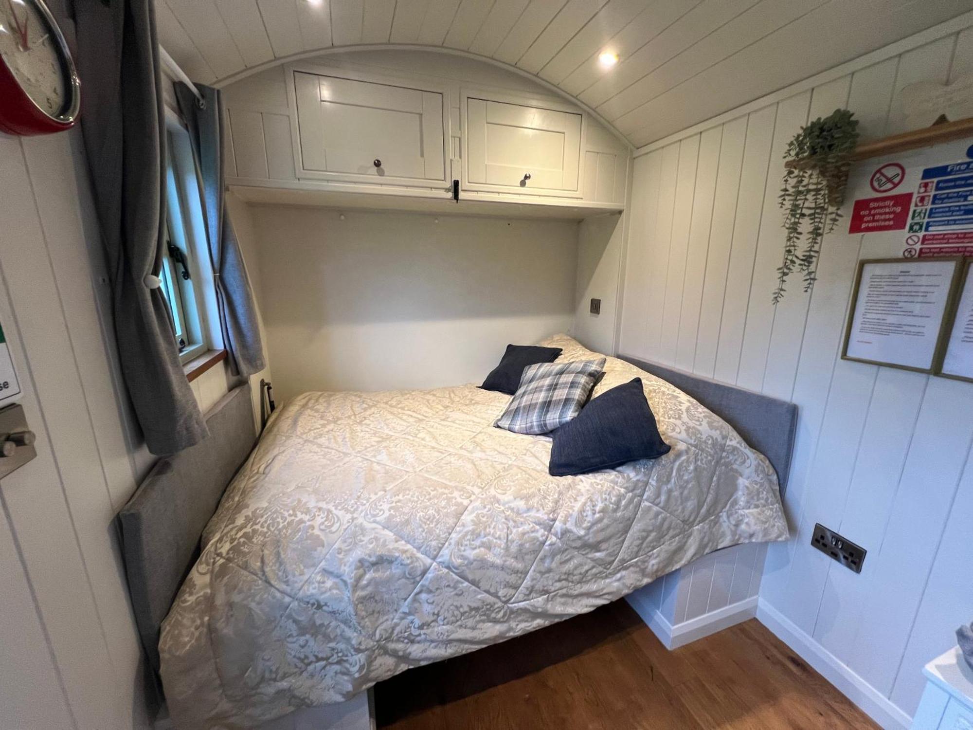 Hostal Lavender Retreat With Private Hot Tub Upper Hulme Exterior foto