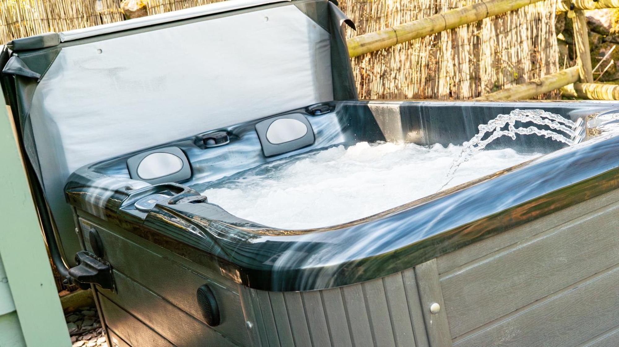 Hostal Lavender Retreat With Private Hot Tub Upper Hulme Exterior foto